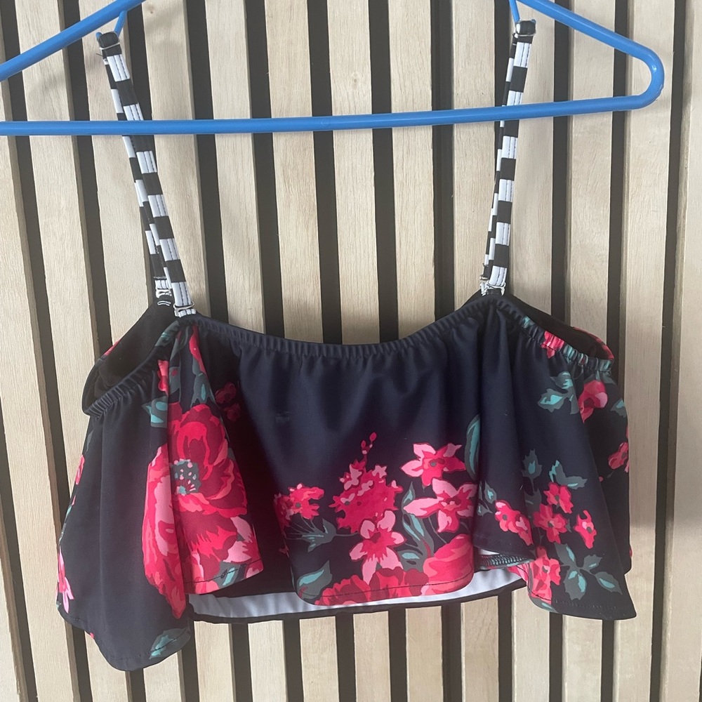 Albion Black and Pink Ruffled Crop Bikini Top